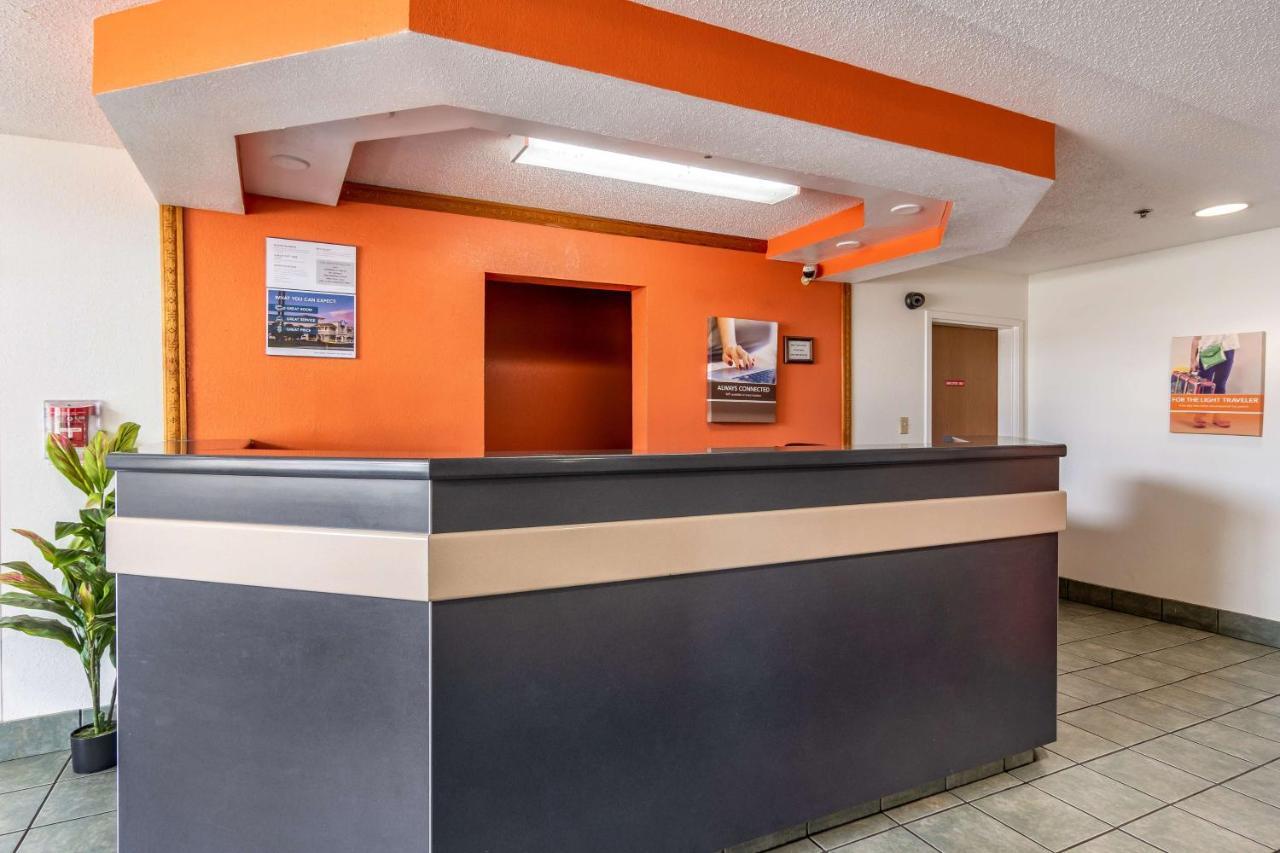Motel 6 Chattanooga Downtown Экстерьер фото
