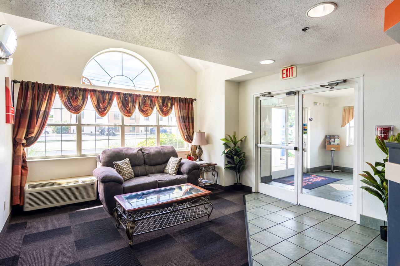Motel 6 Chattanooga Downtown Экстерьер фото