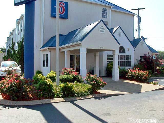 Motel 6 Chattanooga Downtown Экстерьер фото